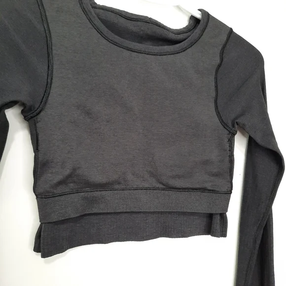 Lululemon Ebb to Street Long Sleeve Shirt Crop Top Womens Size 2 Gray Black - Picture 10 of 13